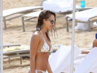 Jessica Alba w bikini na Hawajach